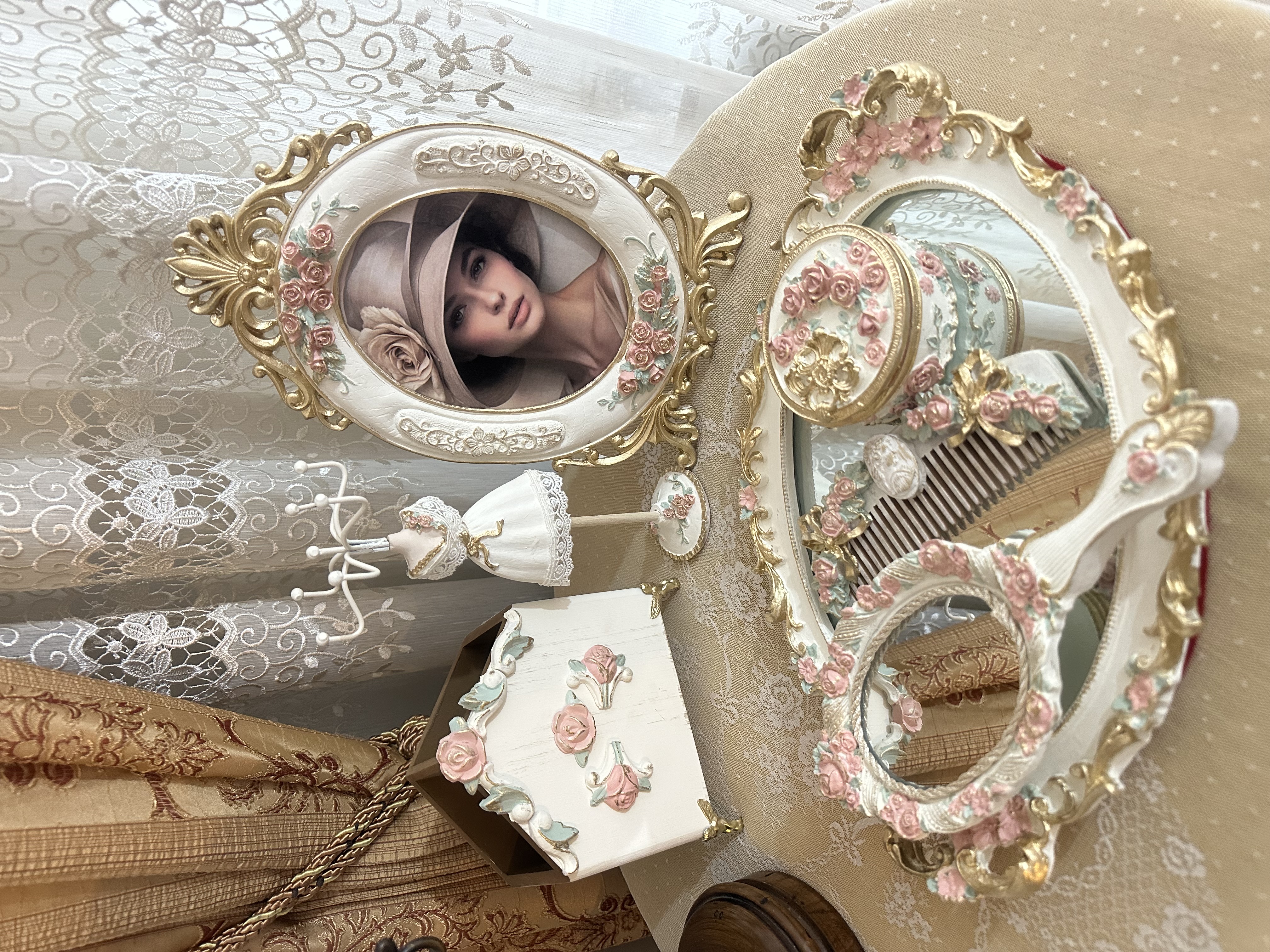ست میز آرایشی طرح پرنسس